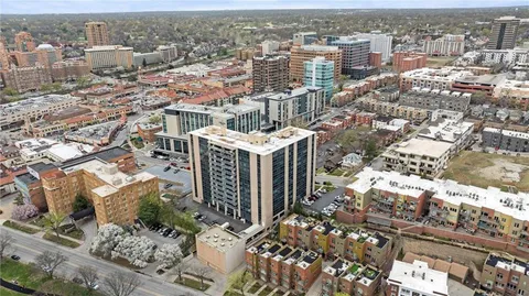 $750,000 | 4545 Wornall Road, Unit 1210, Kansas City, MO 64111
