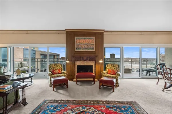 $750,000 | 4545 Wornall Road, Unit 1210, Kansas City, MO 64111