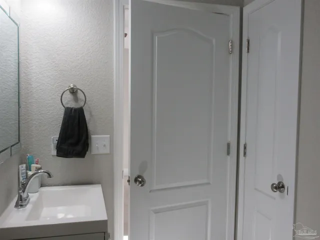 $258,900 | 6816 Fast Gun Lane, Milton, FL 32570