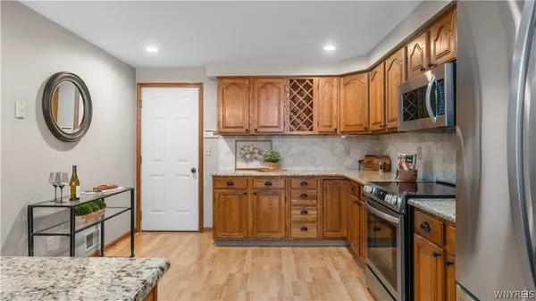 $324,999 | 59 Southwick Drive, Orchard Park, NY 14127