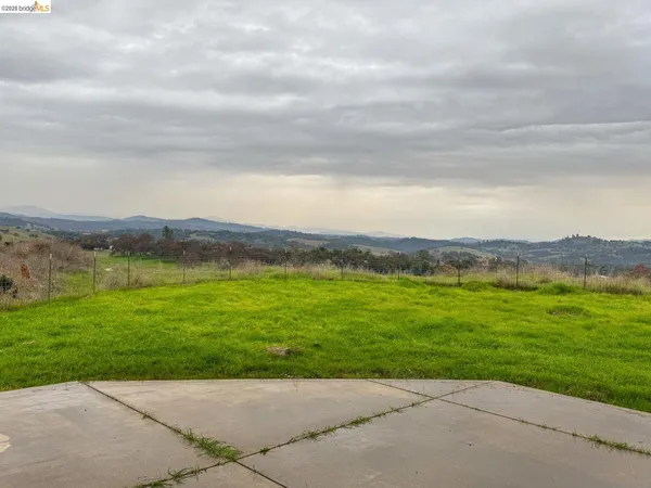 $715,000 | 16446 Stamp Mill Loop Road East, Jamestown, CA 95327