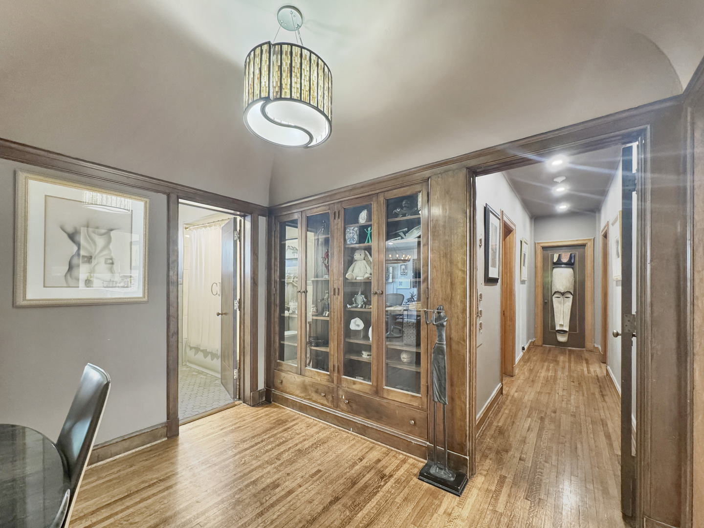 6909 South Chappel Avenue Chicago, IL 60649 - Photo 29 of 60 a view of livingroom with furniture and wooden floor