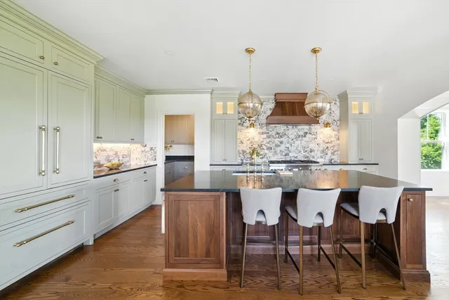 $16,750 | 197 Winchester Street, Unit 197, Brookline, MA 02446