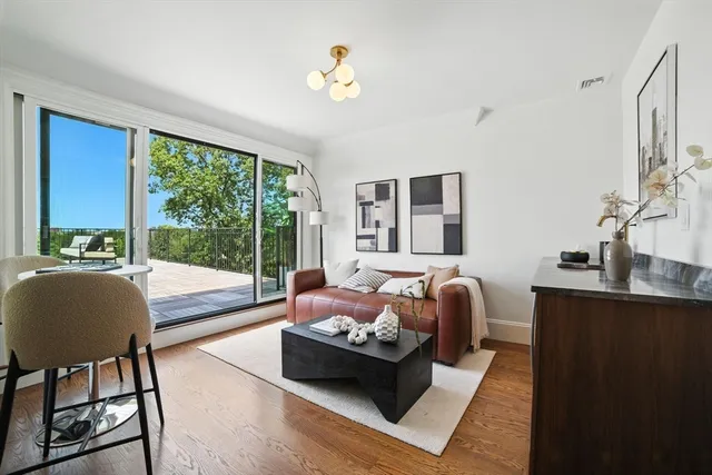 $16,750 | 197 Winchester Street, Unit 197, Brookline, MA 02446