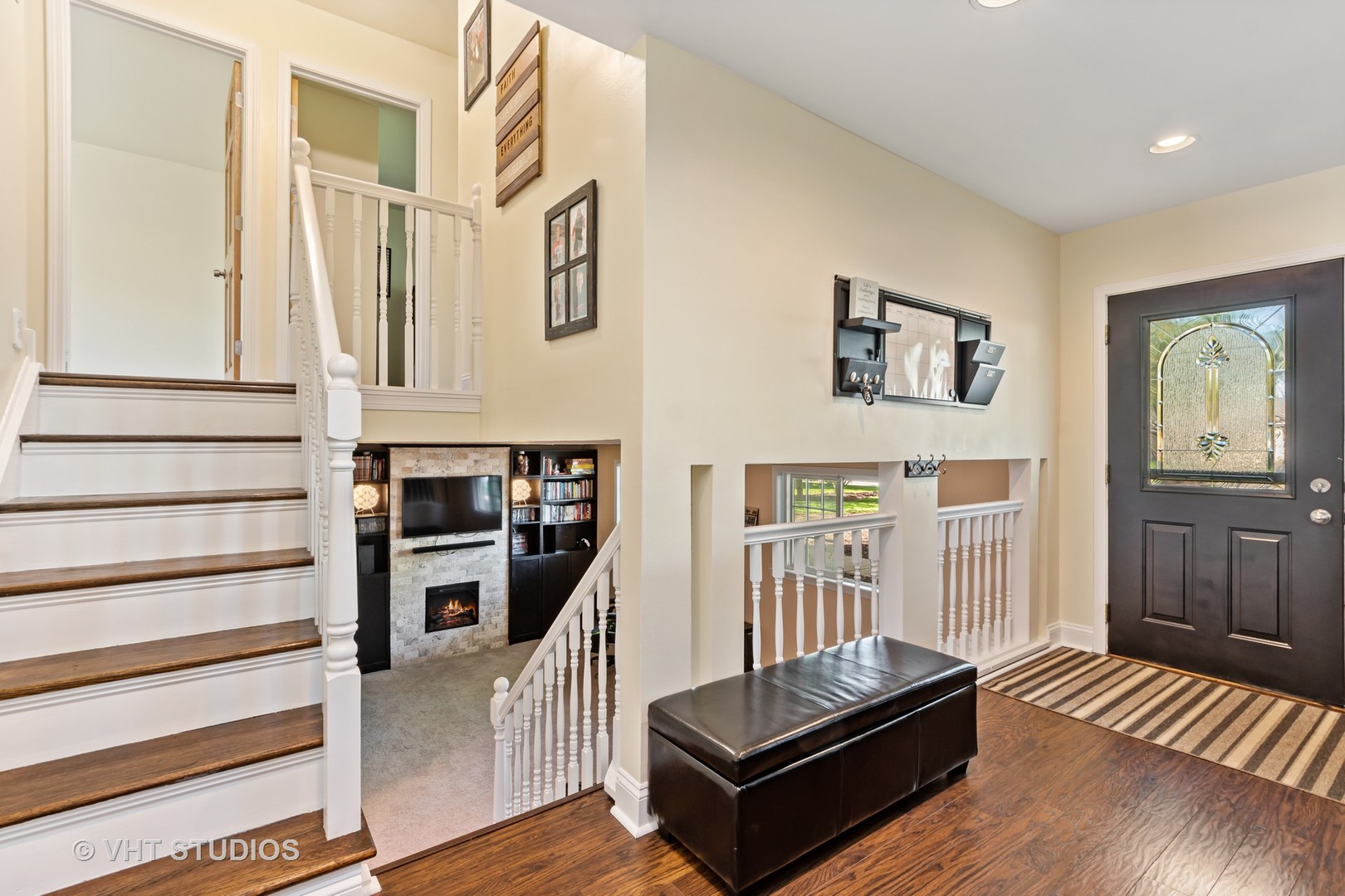 127 Thornhurst Road Bolingbrook, IL 60440 - Photo 2 of 22