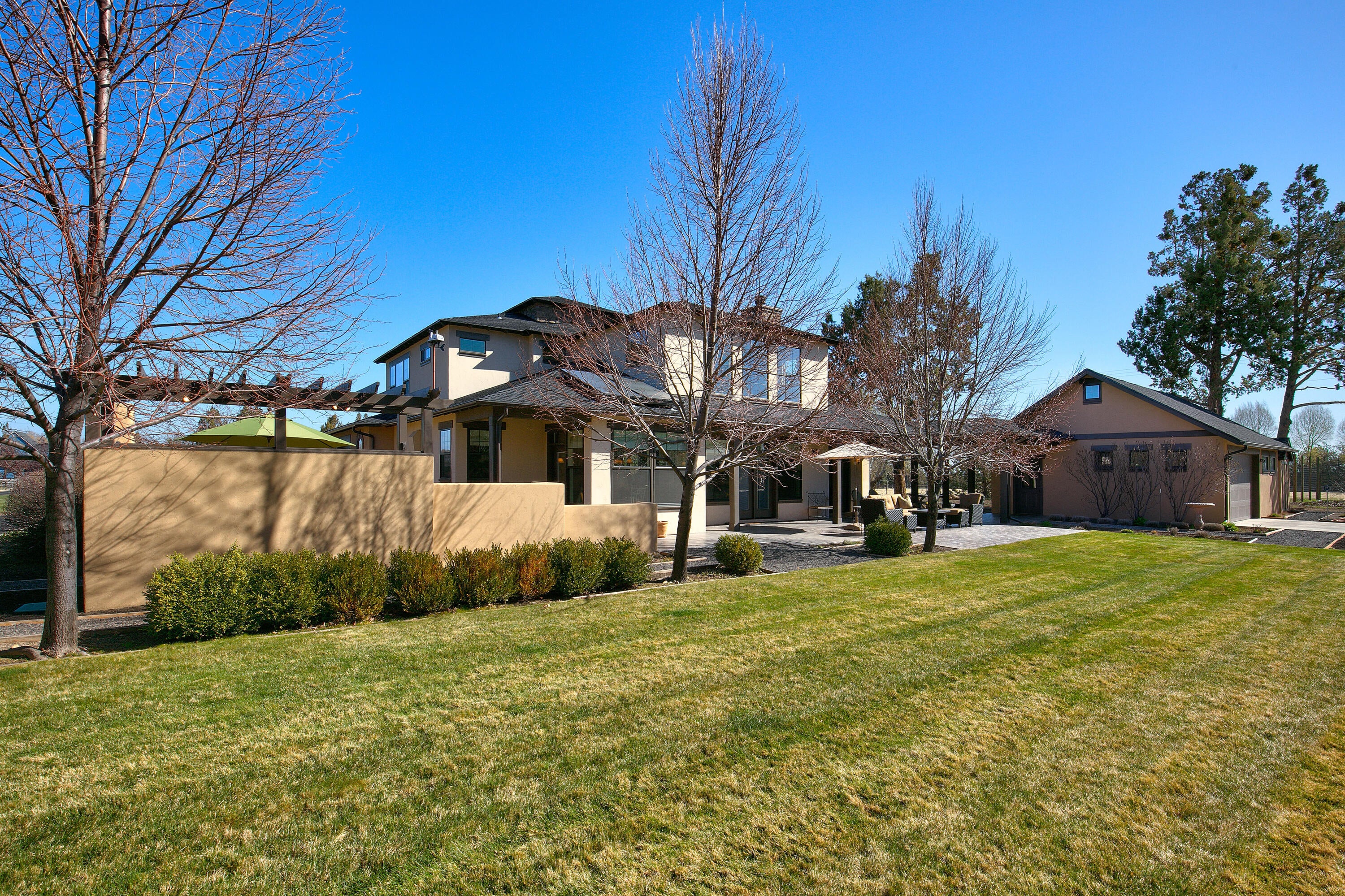 64420 Bailey Road Bend, OR 97703 - Photo 53 of 83 27