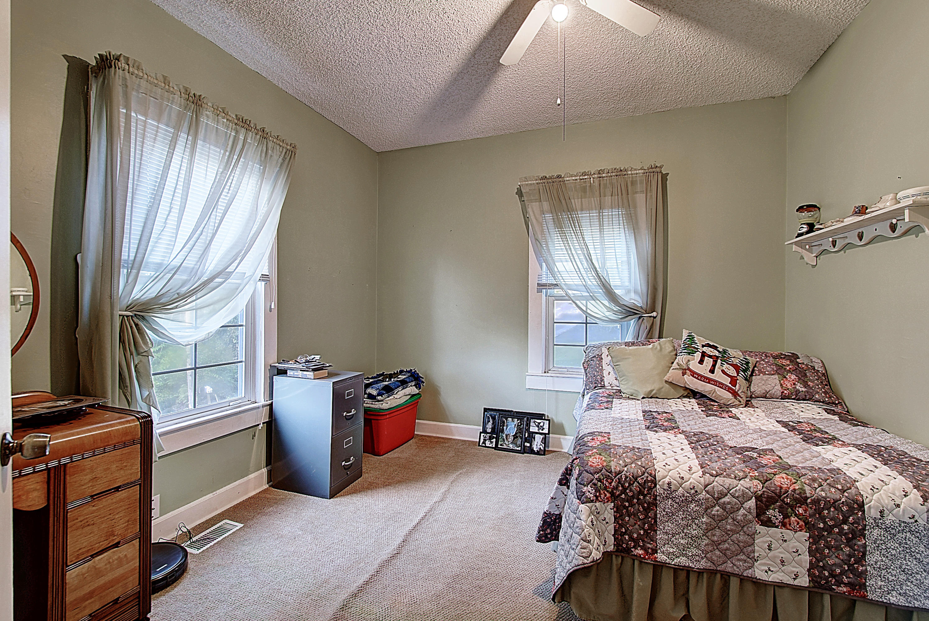 120 Dan Cole Road Elizabethton, TN 37643 - Photo 17 of 32 DSC_0069_70_71_72