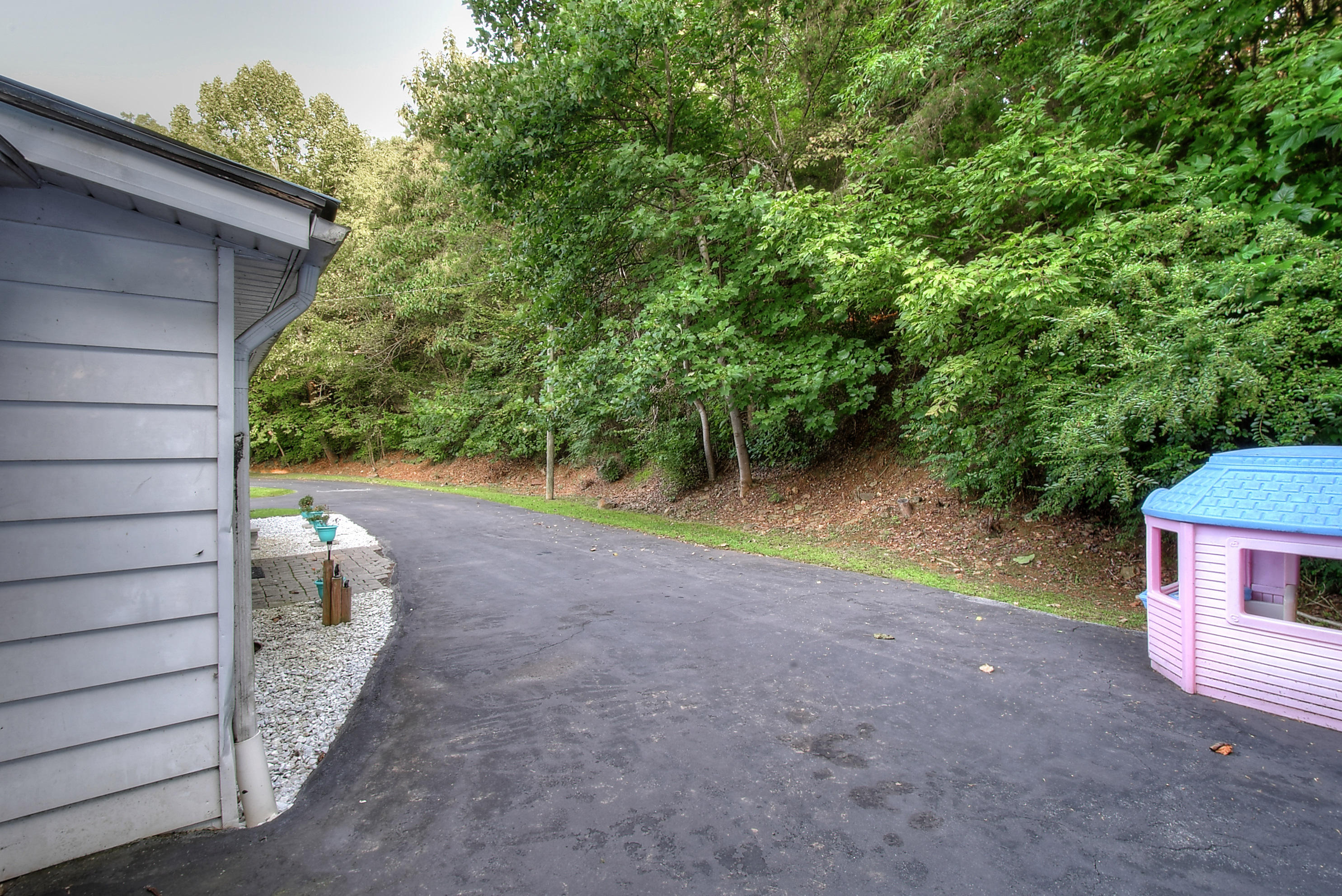 120 Dan Cole Road Elizabethton, TN 37643 - Photo 31 of 32 DSC_0126_7_8