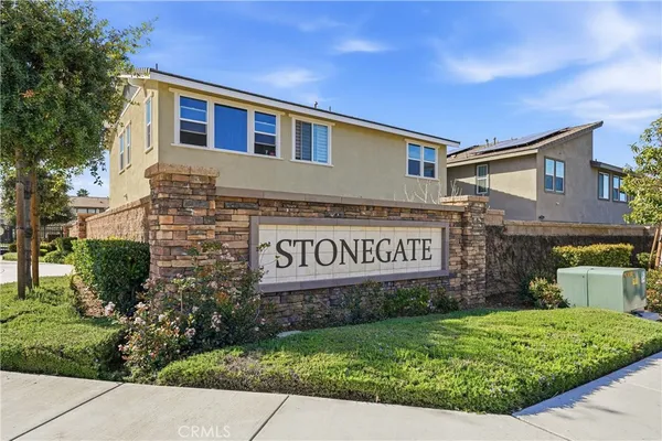 $649,000 | 1176 Woodbury Lane, Mentone, CA 92359