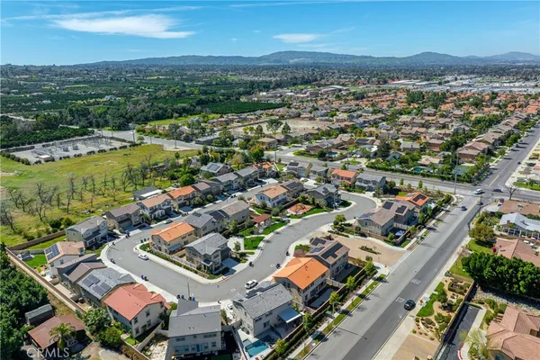 $649,000 | 1176 Woodbury Lane, Mentone, CA 92359