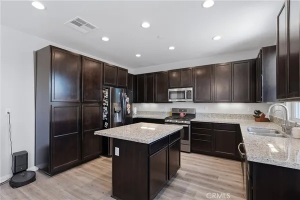 $649,000 | 1176 Woodbury Lane, Mentone, CA 92359