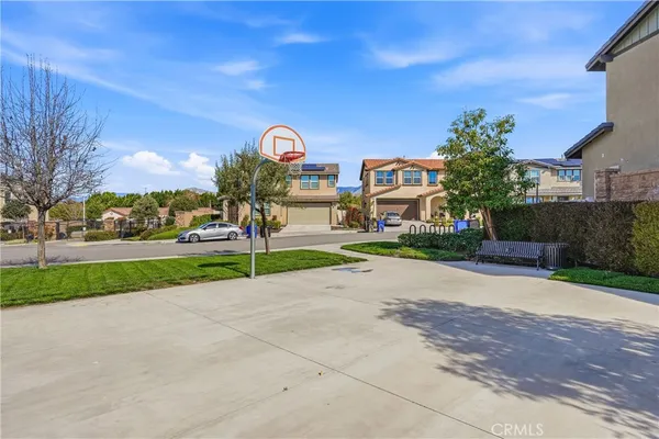 $649,000 | 1176 Woodbury Lane, Mentone, CA 92359