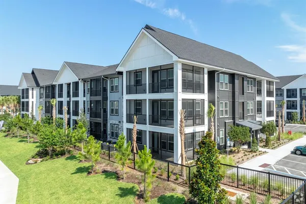 $1,572 | 3020 Base Boulevard, Unit A1, Davenport, FL 33837