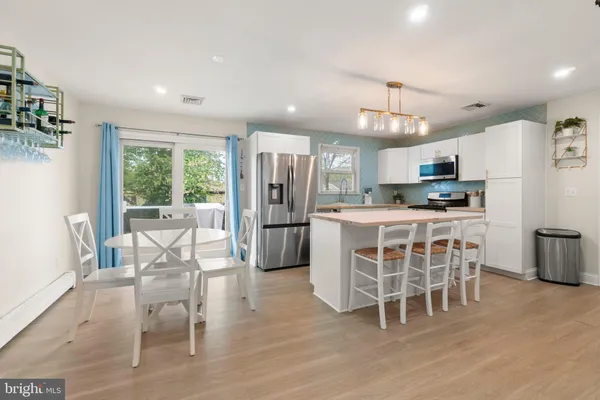 $359,900 | 807 Market Avenue, Woodbury, NJ 08096