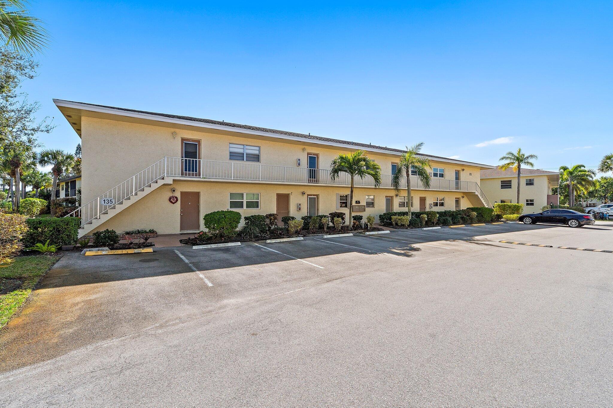 2950 Southeast Ocean Boulevard, Unit 1358 Stuart, FL 34996 - Photo 18 of 24 Building Exterior