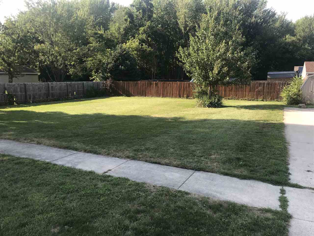301 Walnut Street Butler, IN 46721 - Photo 4 of 17