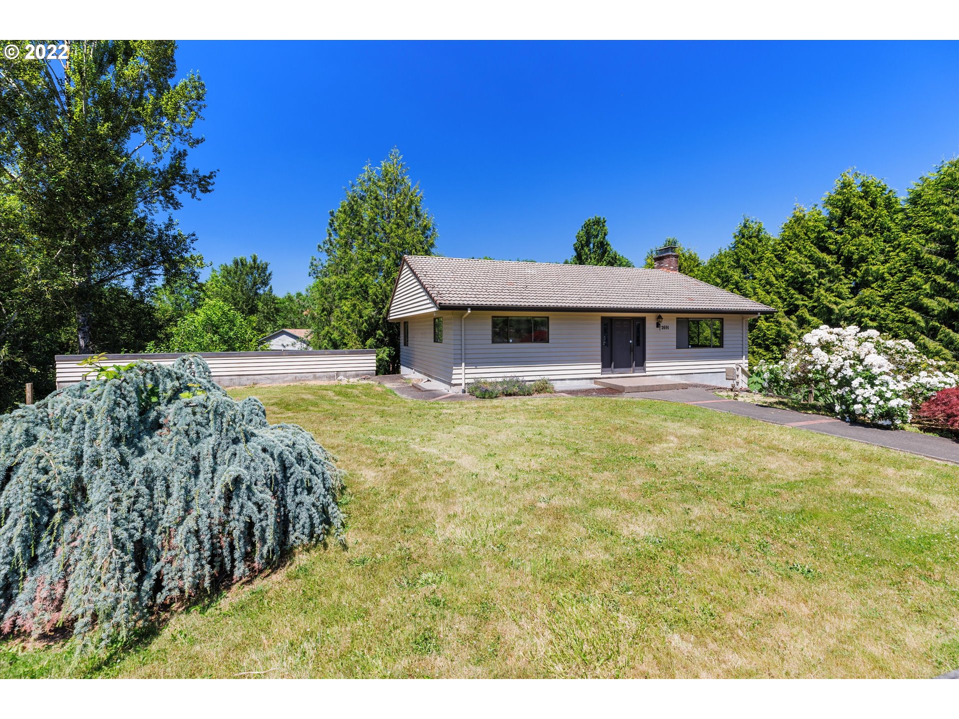 2691 Southwest Ek Road West Linn, OR 97068 - Photo 1 of 32 Gallery Image 1