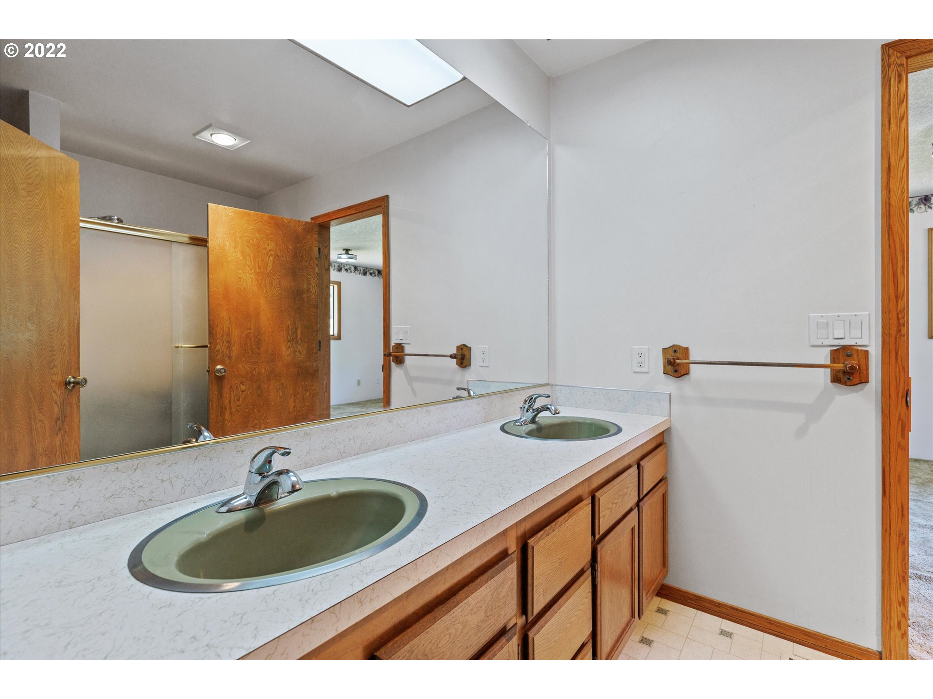 2691 Southwest Ek Road West Linn, OR 97068 - Photo 12 of 32 Gallery Image 12