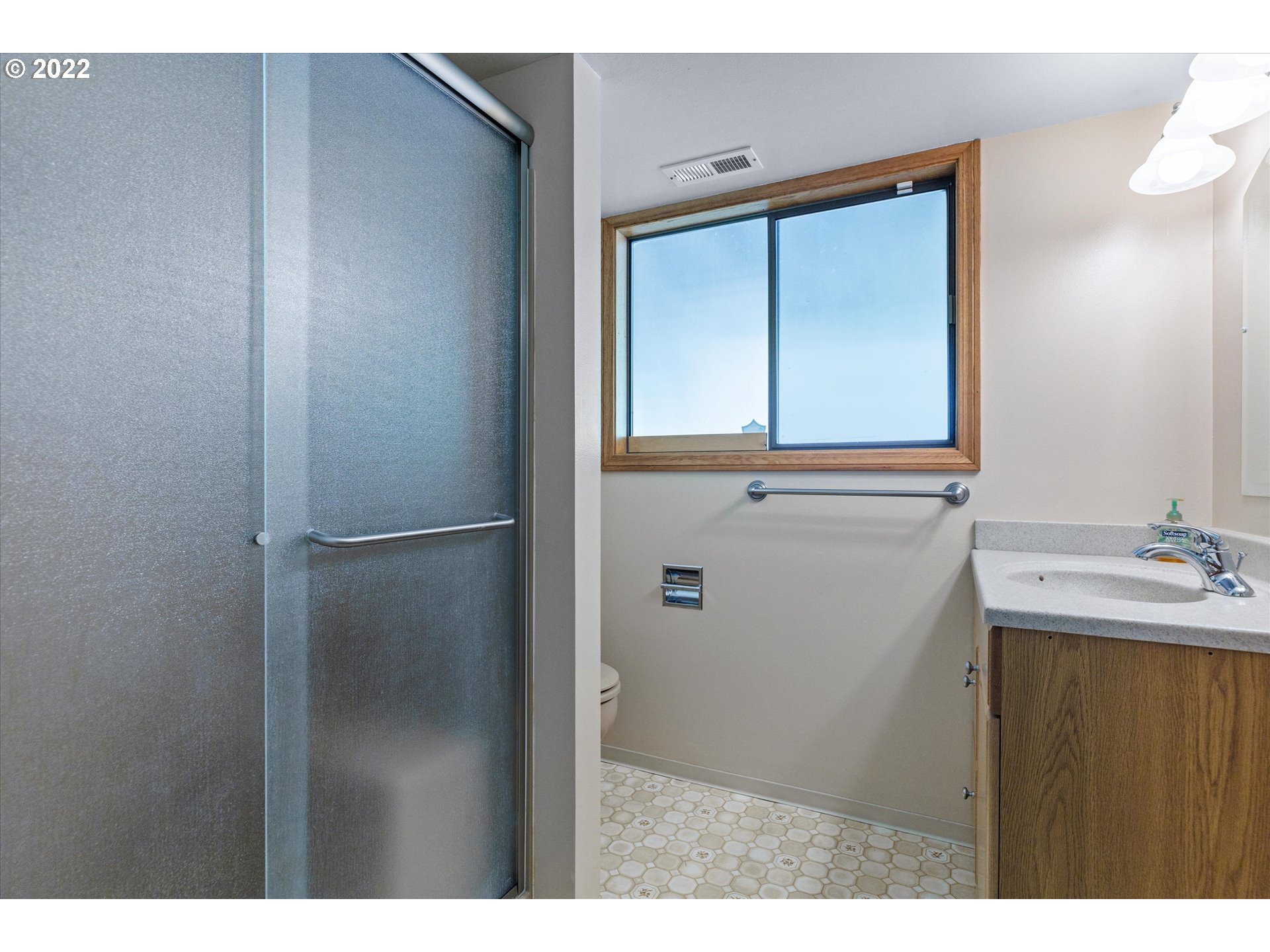 2691 Southwest Ek Road West Linn, OR 97068 - Photo 16 of 32 Gallery Image 16