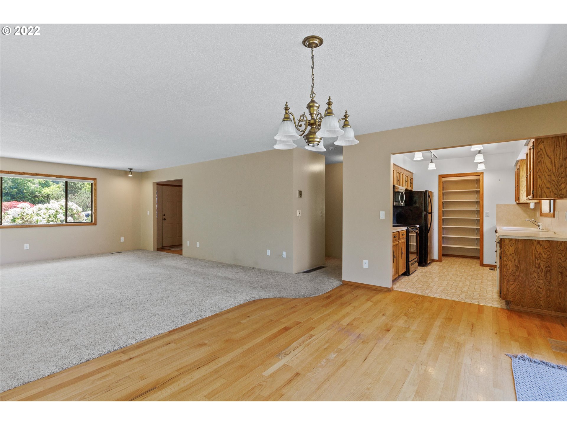 2691 Southwest Ek Road West Linn, OR 97068 - Photo 10 of 32 Gallery Image 10