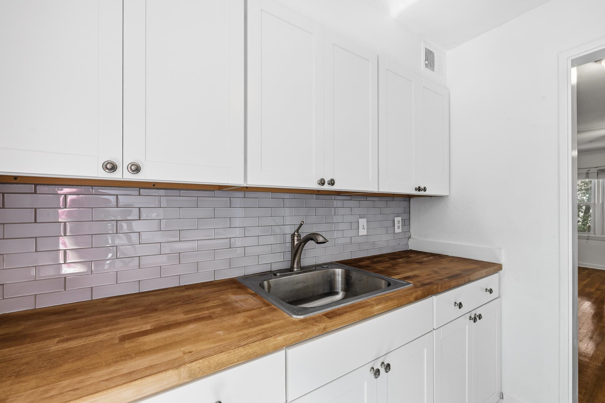 2997 Walnut Grove Road, Unit 3 Memphis, TN 38111 - Photo 8 of 35