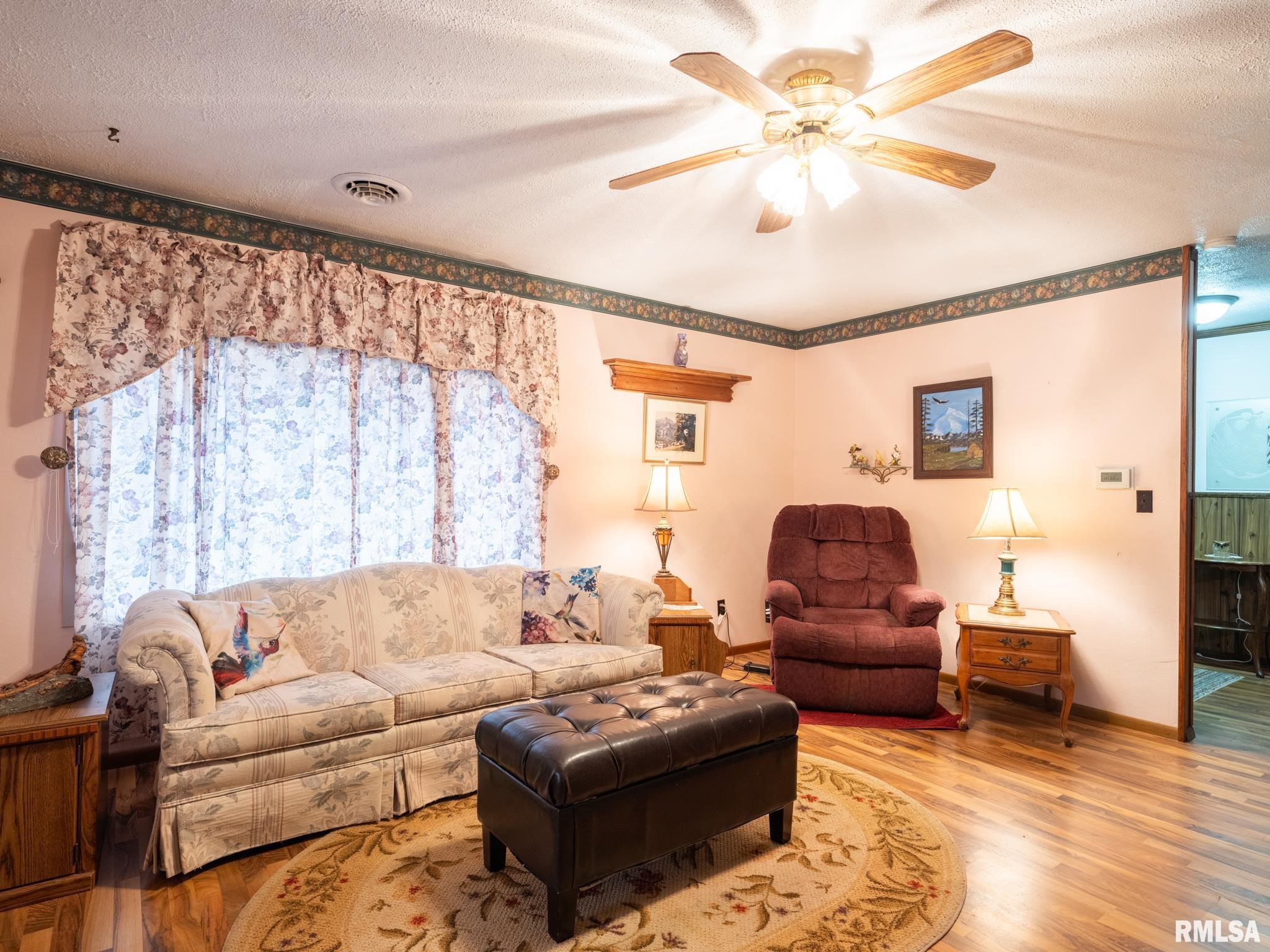 19842 Cedar Bluff Road Delavan, IL 61734 - Photo 11 of 72