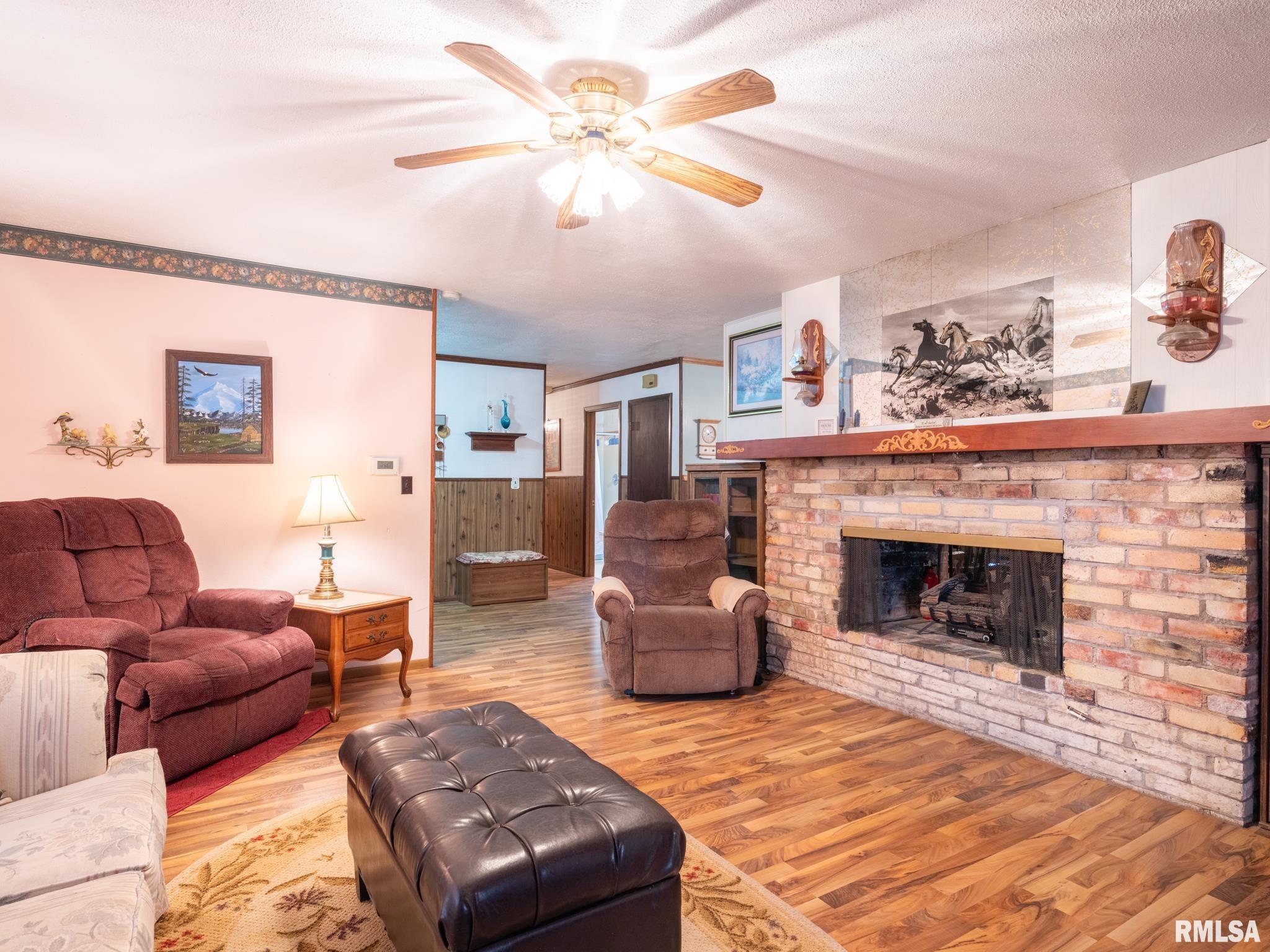 19842 Cedar Bluff Road Delavan, IL 61734 - Photo 12 of 72
