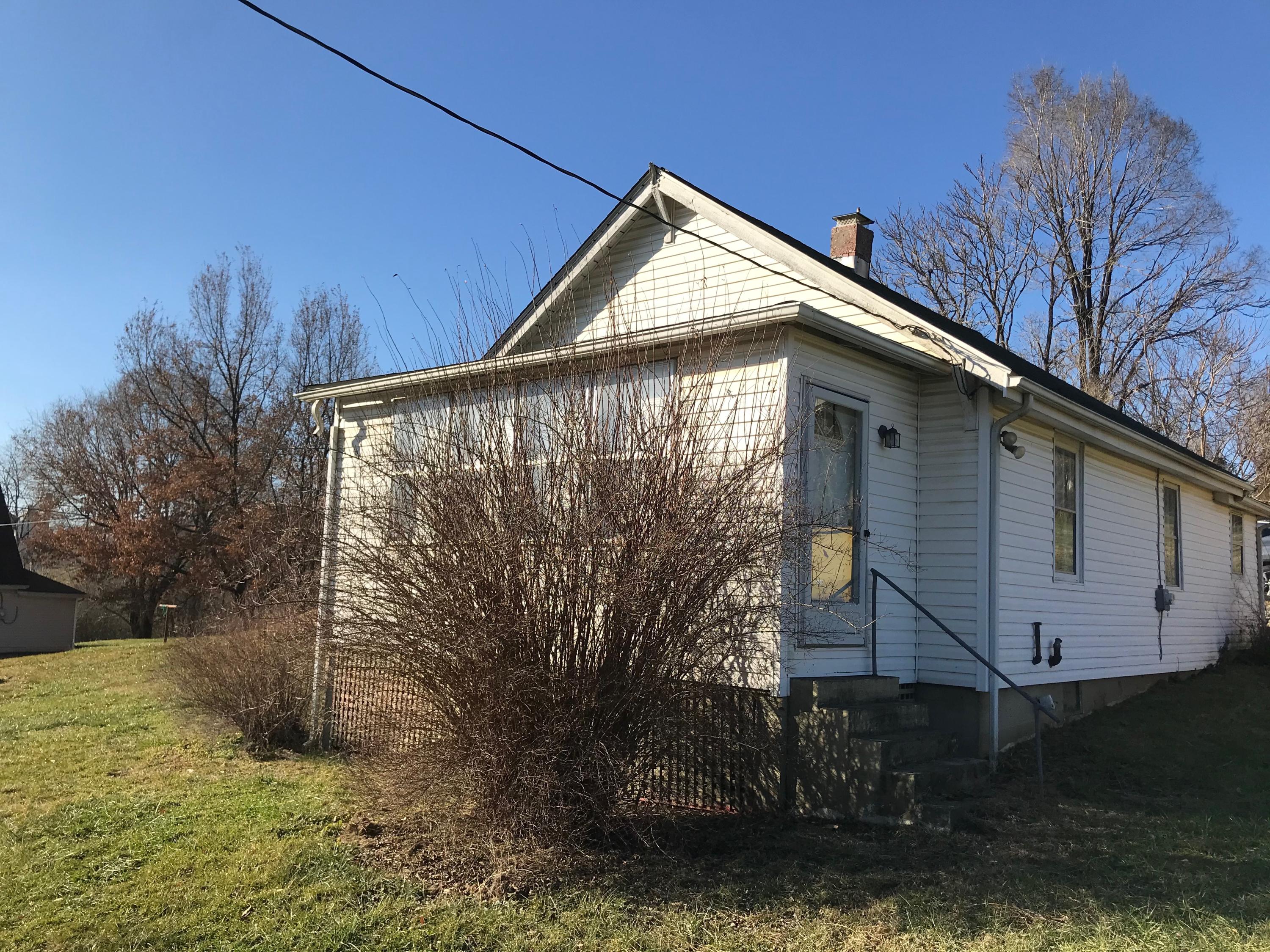 2553 Webster Road Roanoke, VA 24012 - Photo 28 of 29 a view of a house with a yard