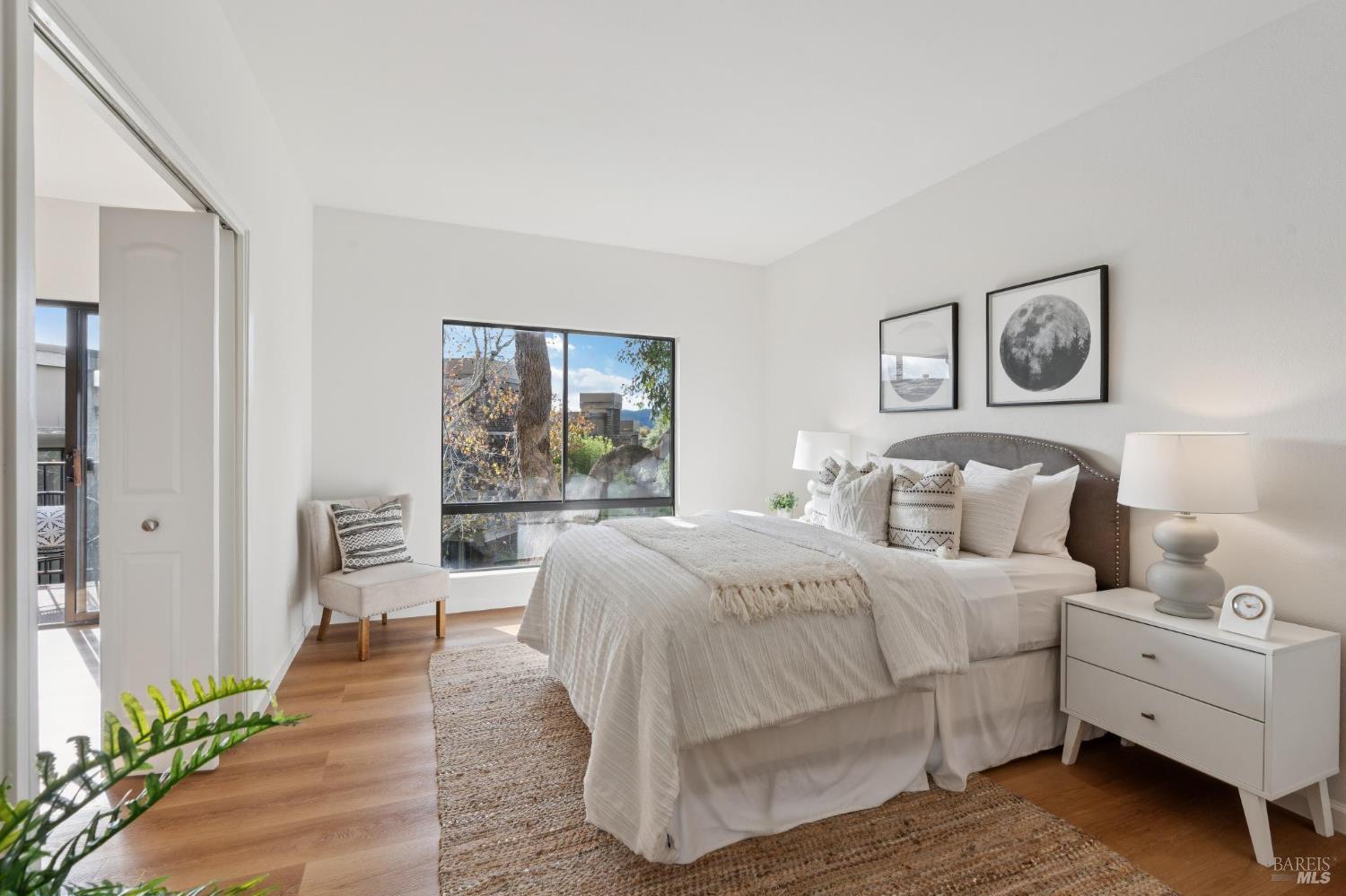 574 Seaver Drive Mill Valley, CA 94941 - Photo 11 of 24