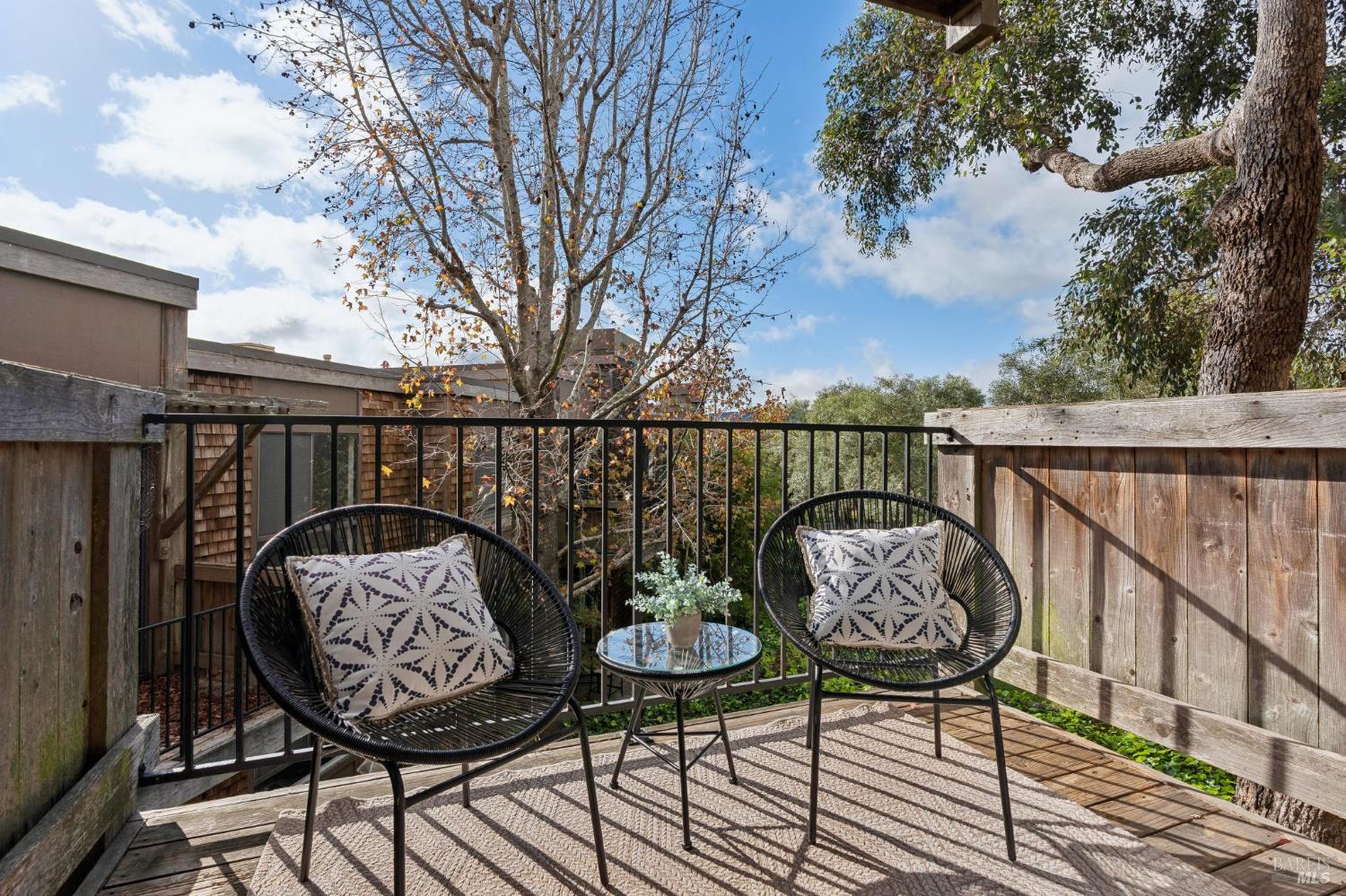 574 Seaver Drive Mill Valley, CA 94941 - Photo 18 of 24