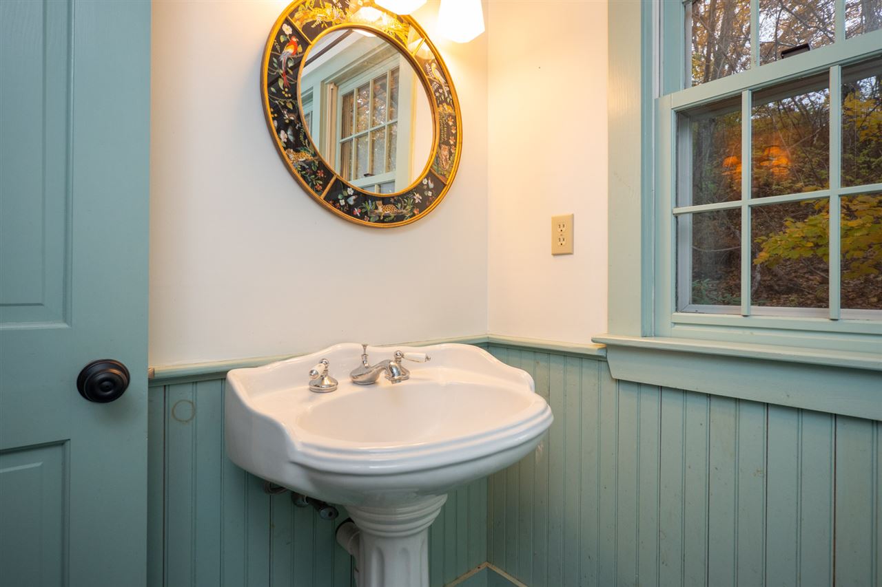 18 Algonac Road York, ME 03902 - Photo 13 of 27 Gallery Image 13