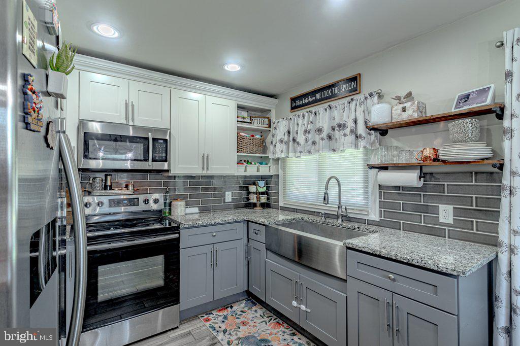 18 Montclair Lane Willingboro, NJ 08046 - Photo 3 of 22