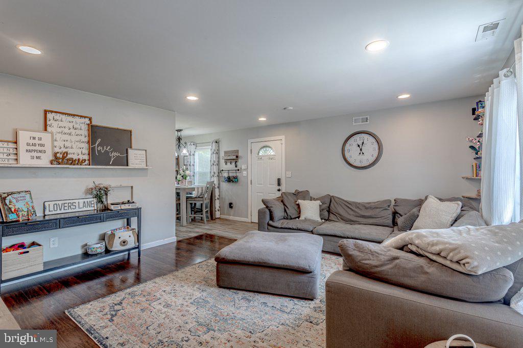 18 Montclair Lane Willingboro, NJ 08046 - Photo 10 of 22