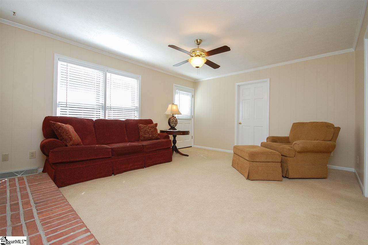 202 Spring Meadow Road Simpsonville, SC 29680 - Photo 14 of 28 Gallery Image 14