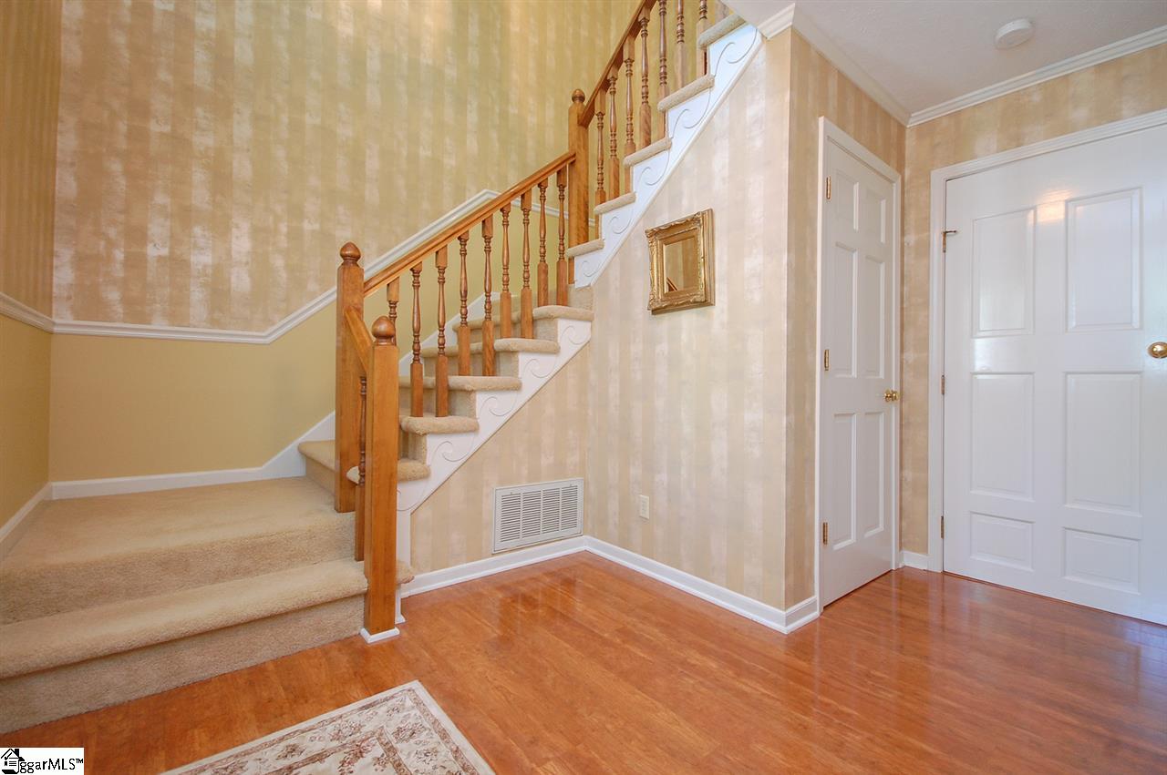 202 Spring Meadow Road Simpsonville, SC 29680 - Photo 3 of 28 Gallery Image 3