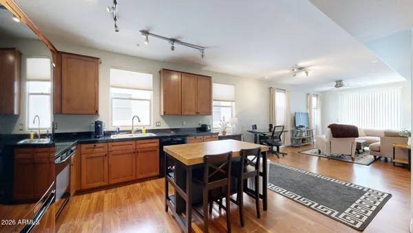 $2,000 | 615 East Portland Street, Unit 118, Phoenix, AZ 85004
