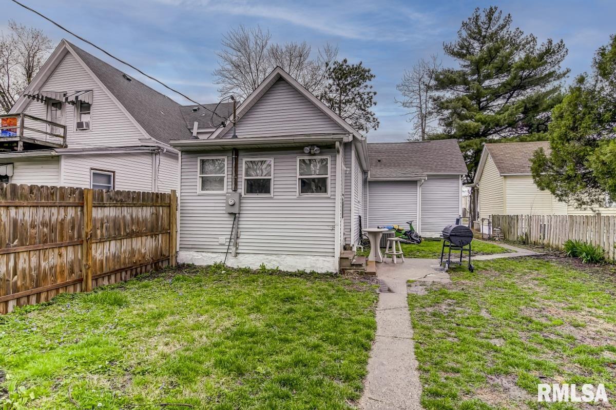 1219 Monument Avenue Springfield, IL 62702 - Photo 24 of 26