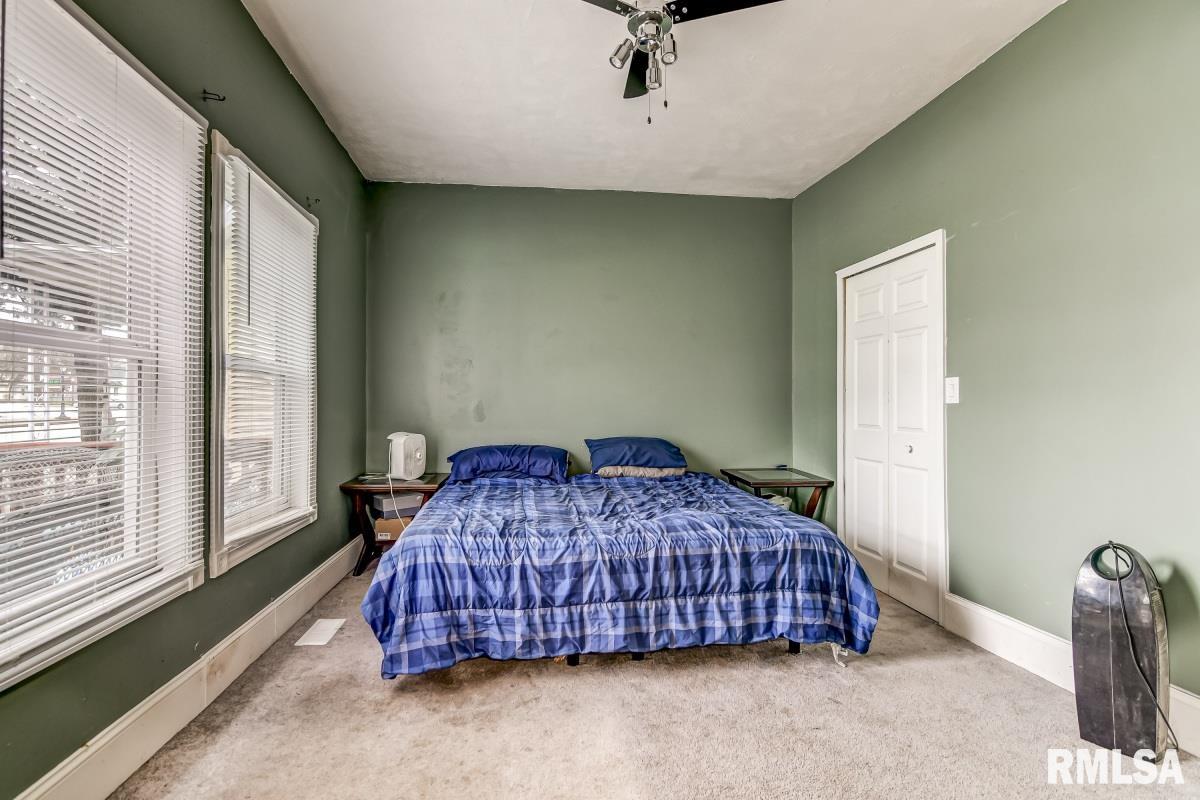 1219 Monument Avenue Springfield, IL 62702 - Photo 8 of 26