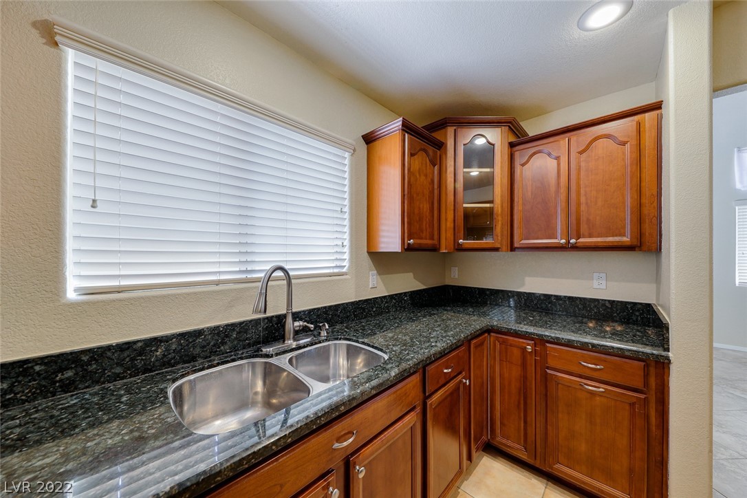 2281 Ramsgate Drive Henderson, NV 89074 - Photo 13 of 42