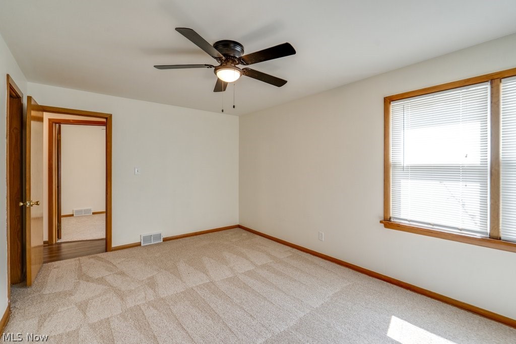 2031 West Pleasant Valley Road Parma, OH 44134 - Photo 12 of 26