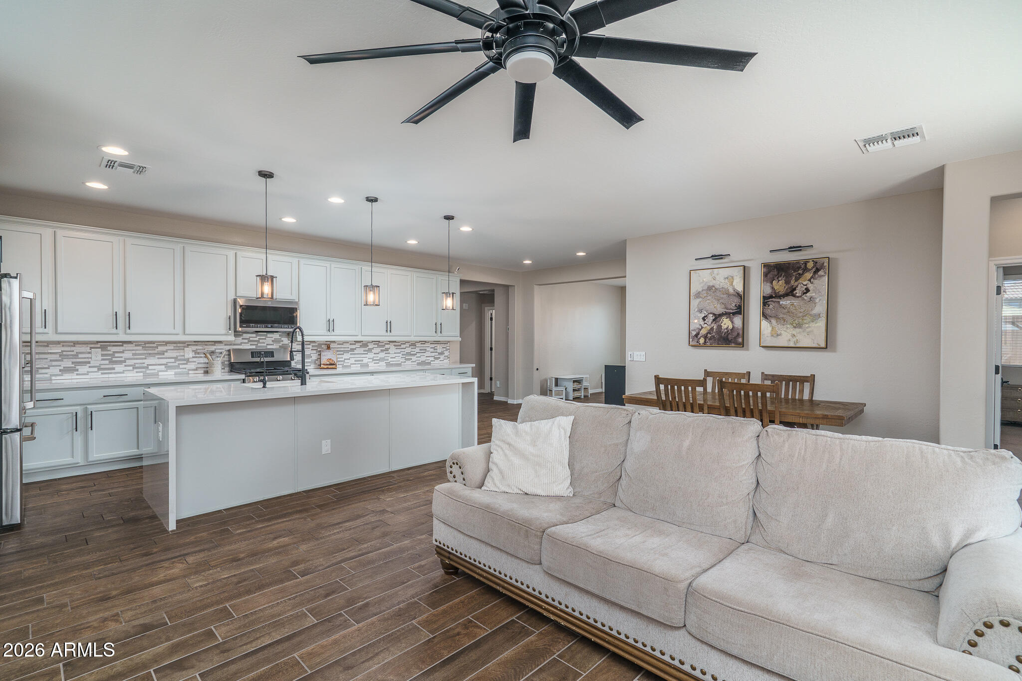 14405 West Faye Way Surprise, AZ 85387 - Photo 10 of 38 10) GREAT ROOM