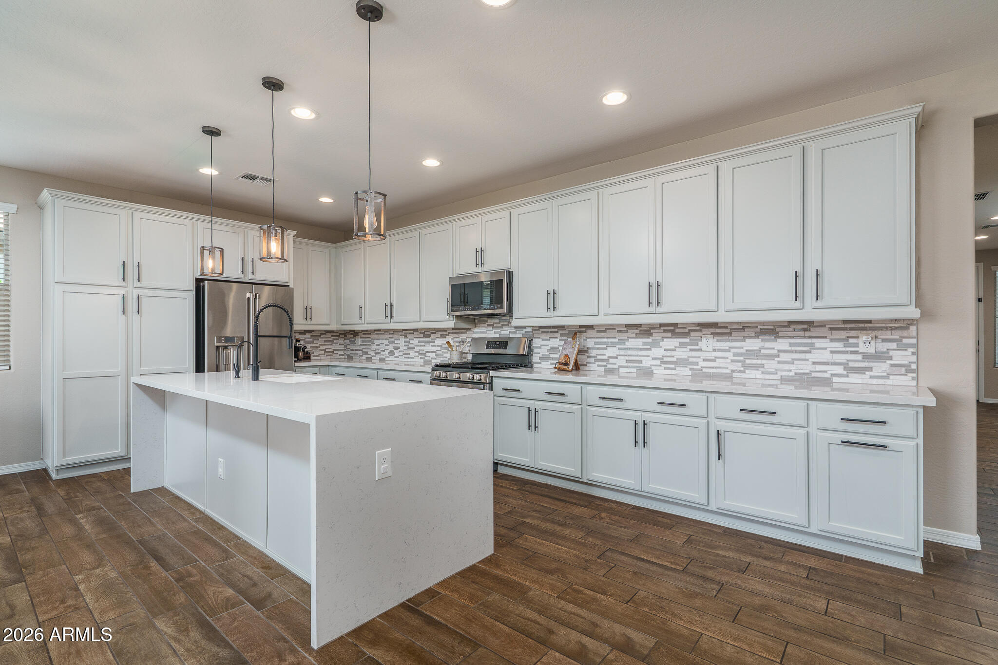 14405 West Faye Way Surprise, AZ 85387 - Photo 4 of 38 4) KITCHEN