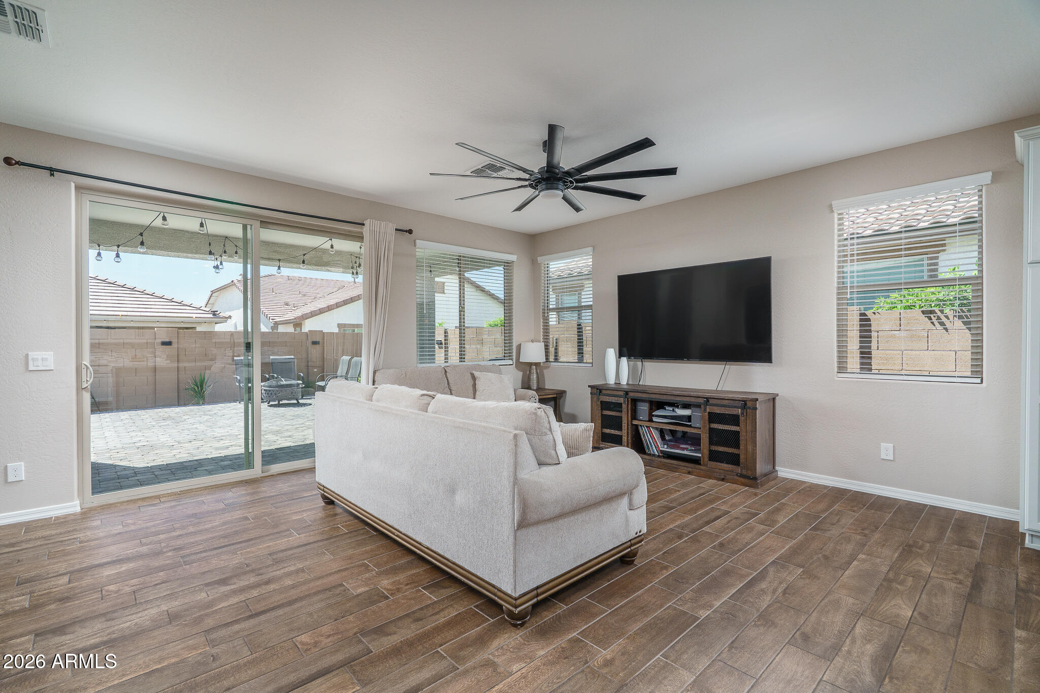 14405 West Faye Way Surprise, AZ 85387 - Photo 8 of 38 8) GREAT ROOM