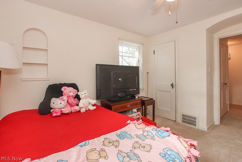 1130 Argonne Road Cleveland, OH 44121 - Photo 14 of 25