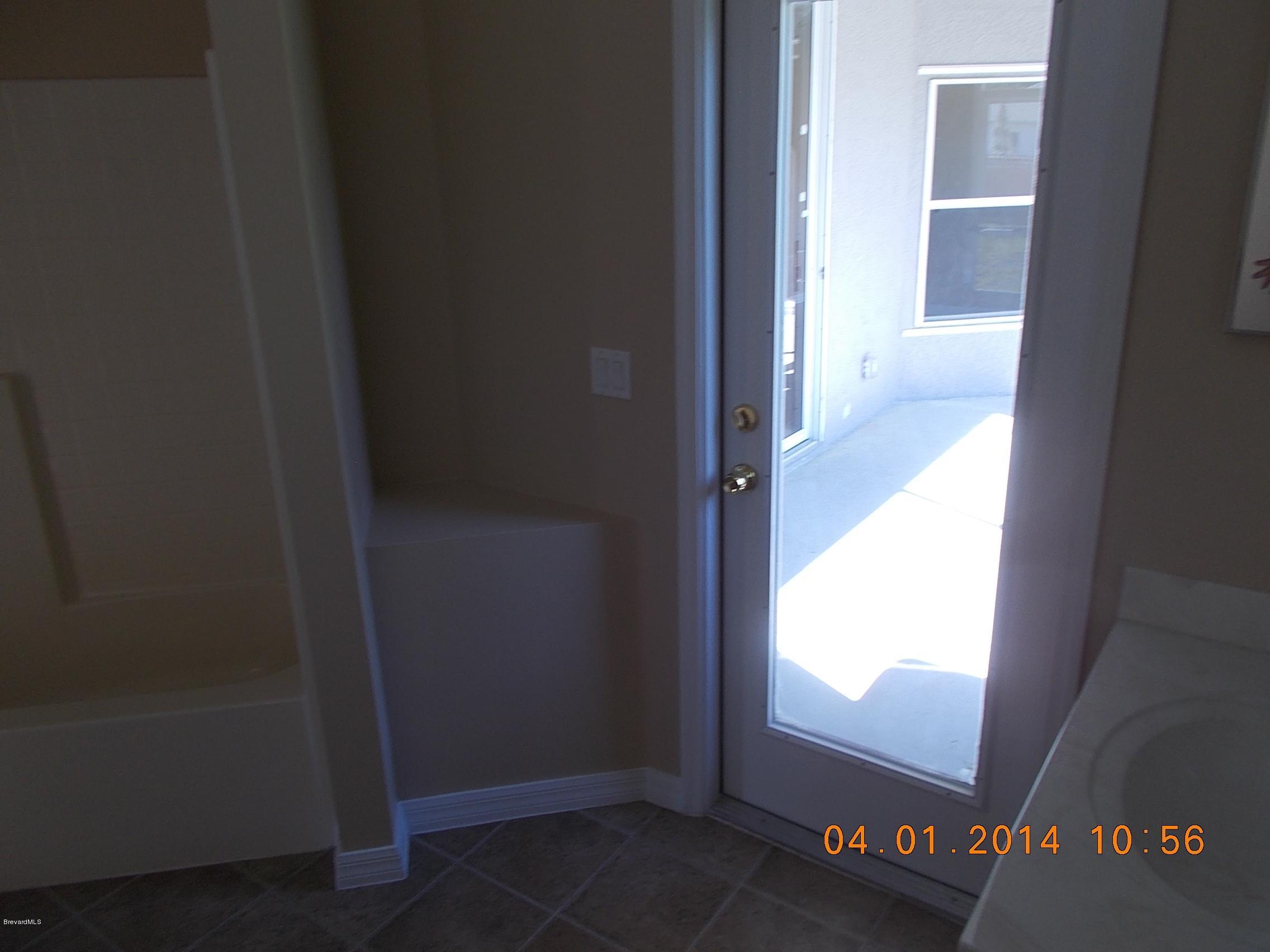 841 Degroodt Road Southwest Palm Bay, FL 32908 - Photo 14 of 19 Guest Bath
