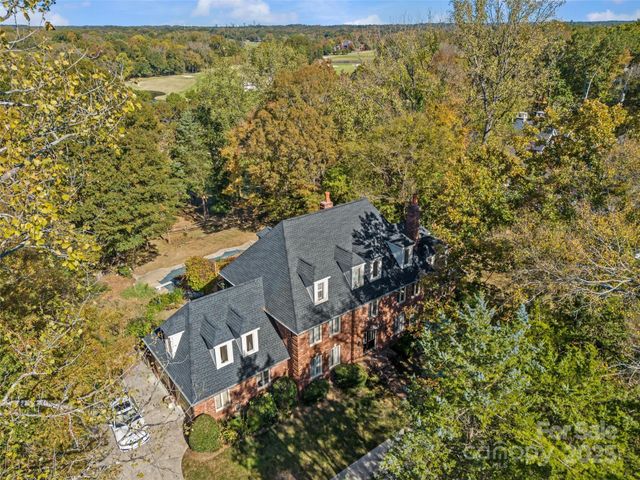 a view of outdoor space and garden