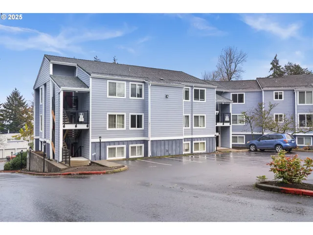 $225,000 | 47 Eagle Crest Drive, Unit 15, Lake Oswego, OR 97035
