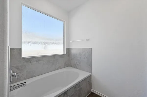 $2,400 | 10725 Steinbeck Drive, Austin, TX 78747