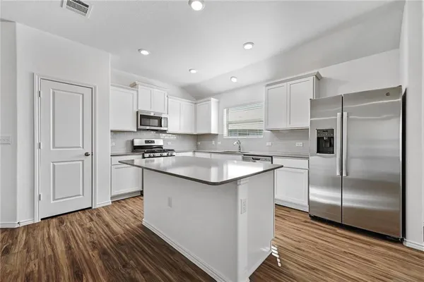 $2,400 | 10725 Steinbeck Drive, Austin, TX 78747