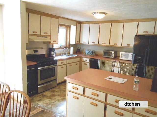 41 Westside Drive Atkinson, NH 03811 - Photo 9 of 28